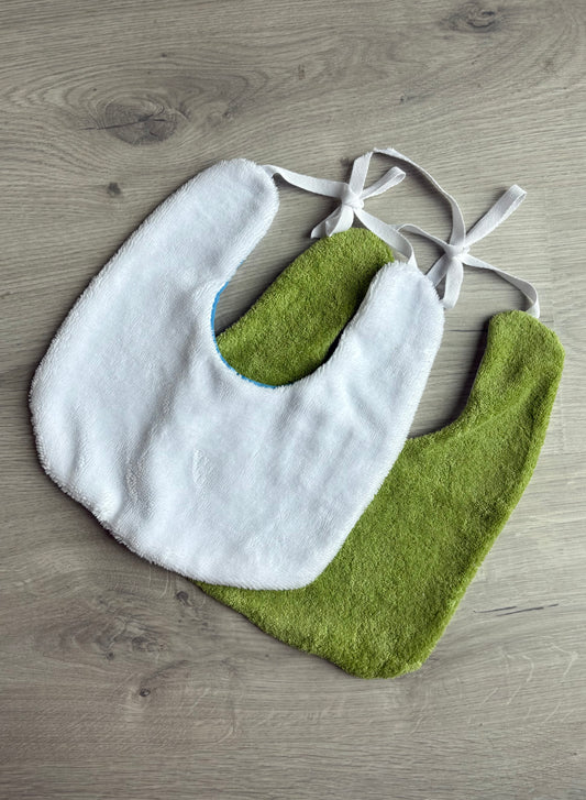 Lot - 2 bavoirs nouveau-nés