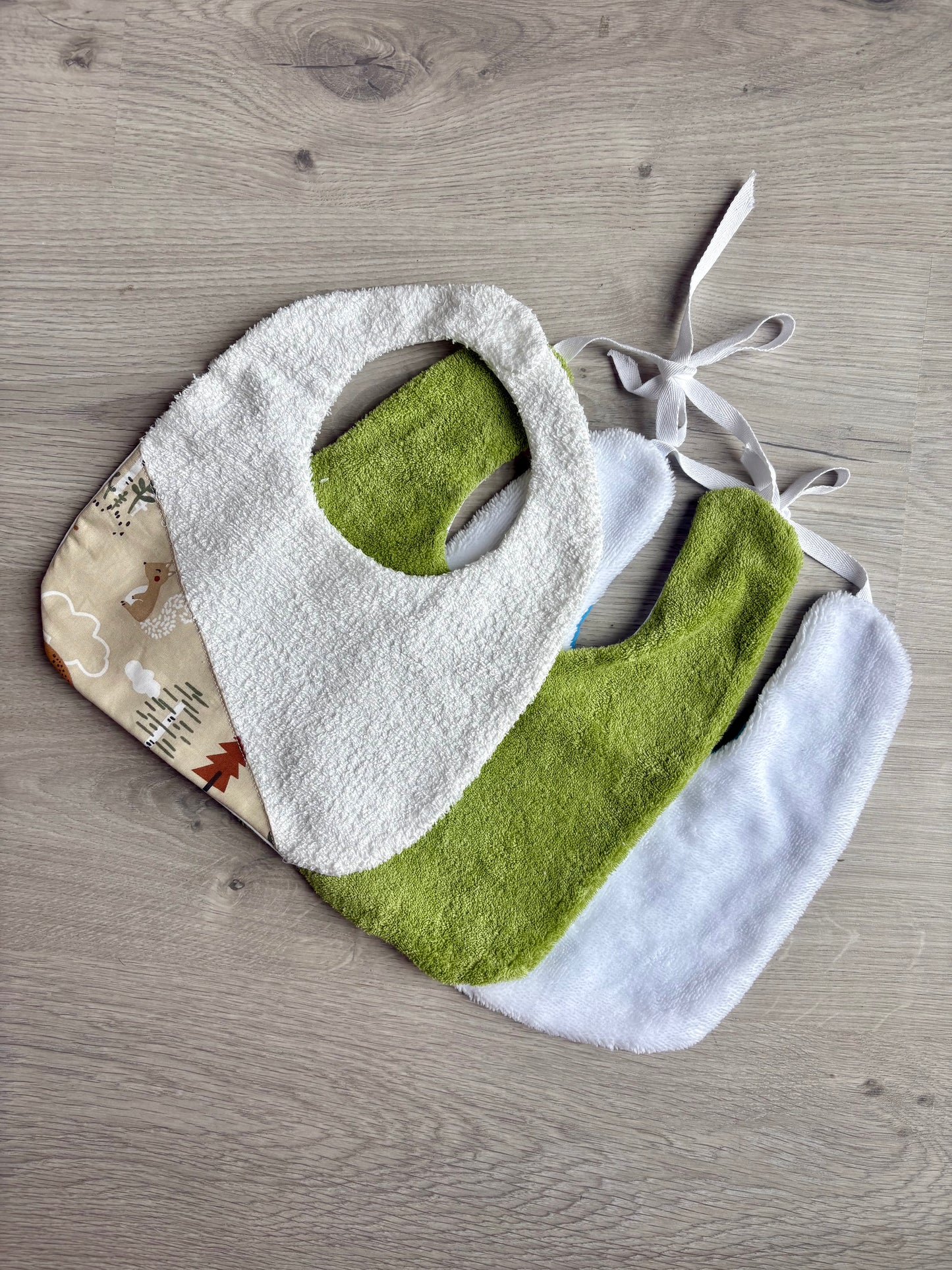 Lot - 3 bavoirs nouveau-nés